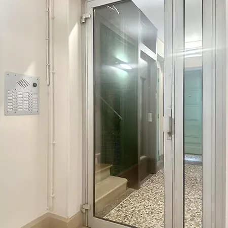 Appartamento Stylish Steps From Montmartre In Clauzel *